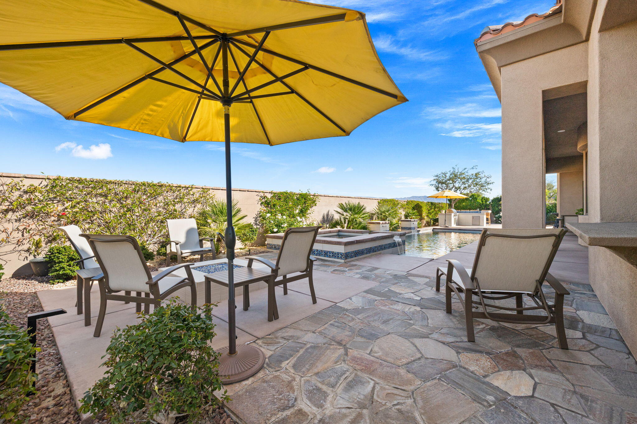 21 Alicante Circle Rancho Mirage, CA 92270 - Photo 74 of 97 57-web-or-mls-8M4A0468