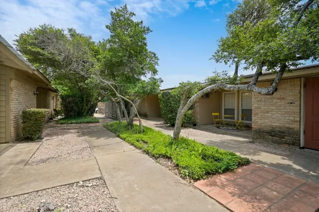 $724,500 | 3428 Willowrun Drive, Austin, TX 78704