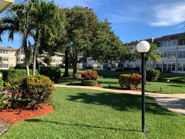 $164,000 | 4801 Northwest 34th Street, Unit 616, Lauderdale Lakes, FL 33319