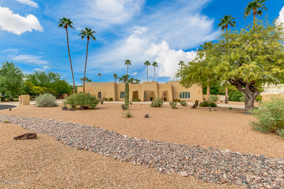 6424 East Maverick Road Paradise Valley, AZ 85253 - Photo 1 of 89 01-Maverick