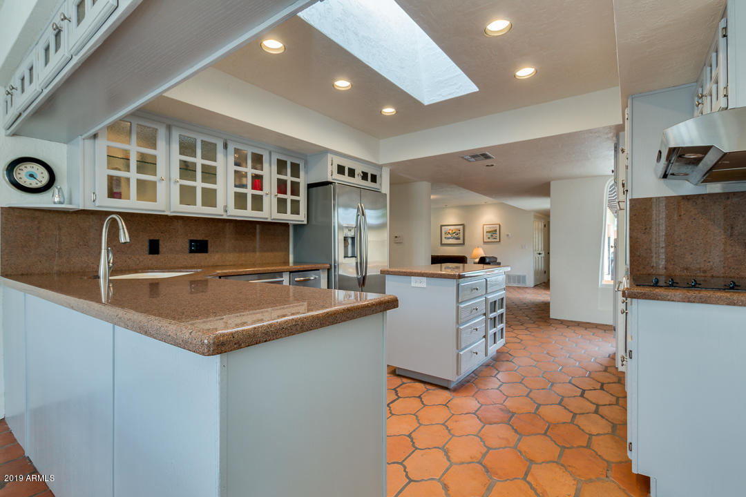 6424 East Maverick Road Paradise Valley, AZ 85253 - Photo 19 of 89 19-Maverick