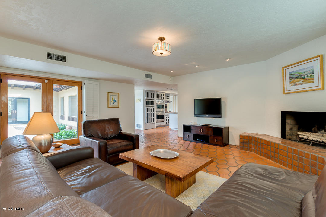 6424 East Maverick Road Paradise Valley, AZ 85253 - Photo 32 of 89 32-Maverick