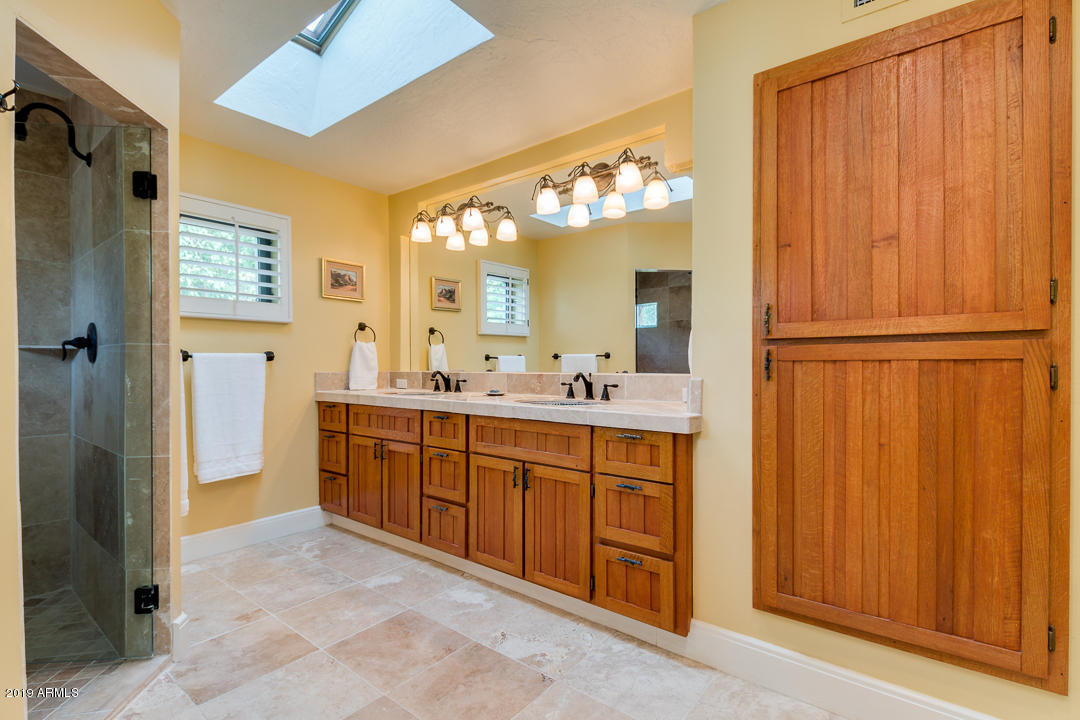6424 East Maverick Road Paradise Valley, AZ 85253 - Photo 41 of 89 41-Maverick