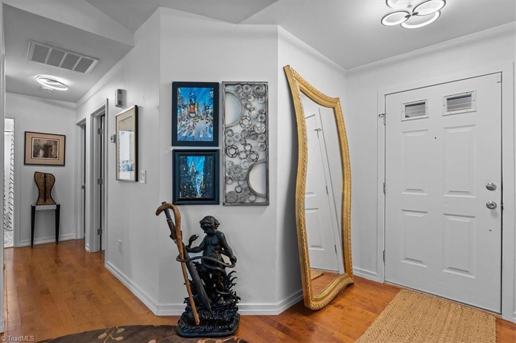 3256 Timberwolf Avenue High Point, NC 27265 - Photo 2 of 30 Gallery Image 2