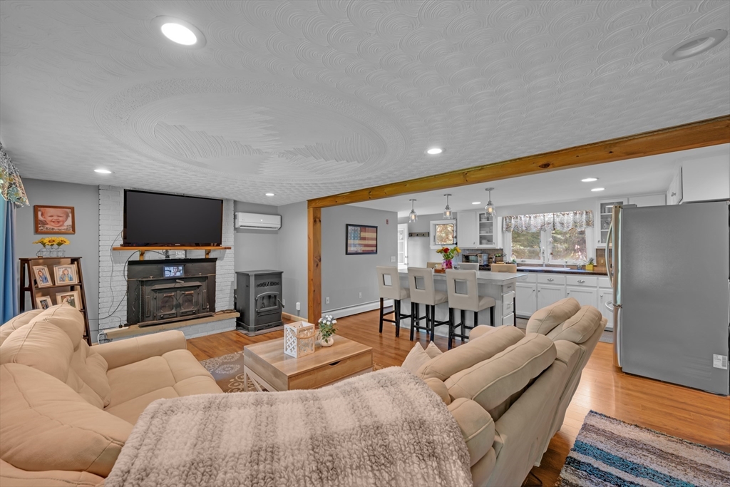 25 Old Dudley Road Oxford, MA 01540 - Photo 19 of 36