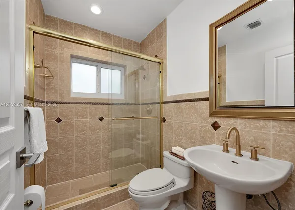 $8,000 | 6134 Southwest 28th Street, Miami, FL 33155