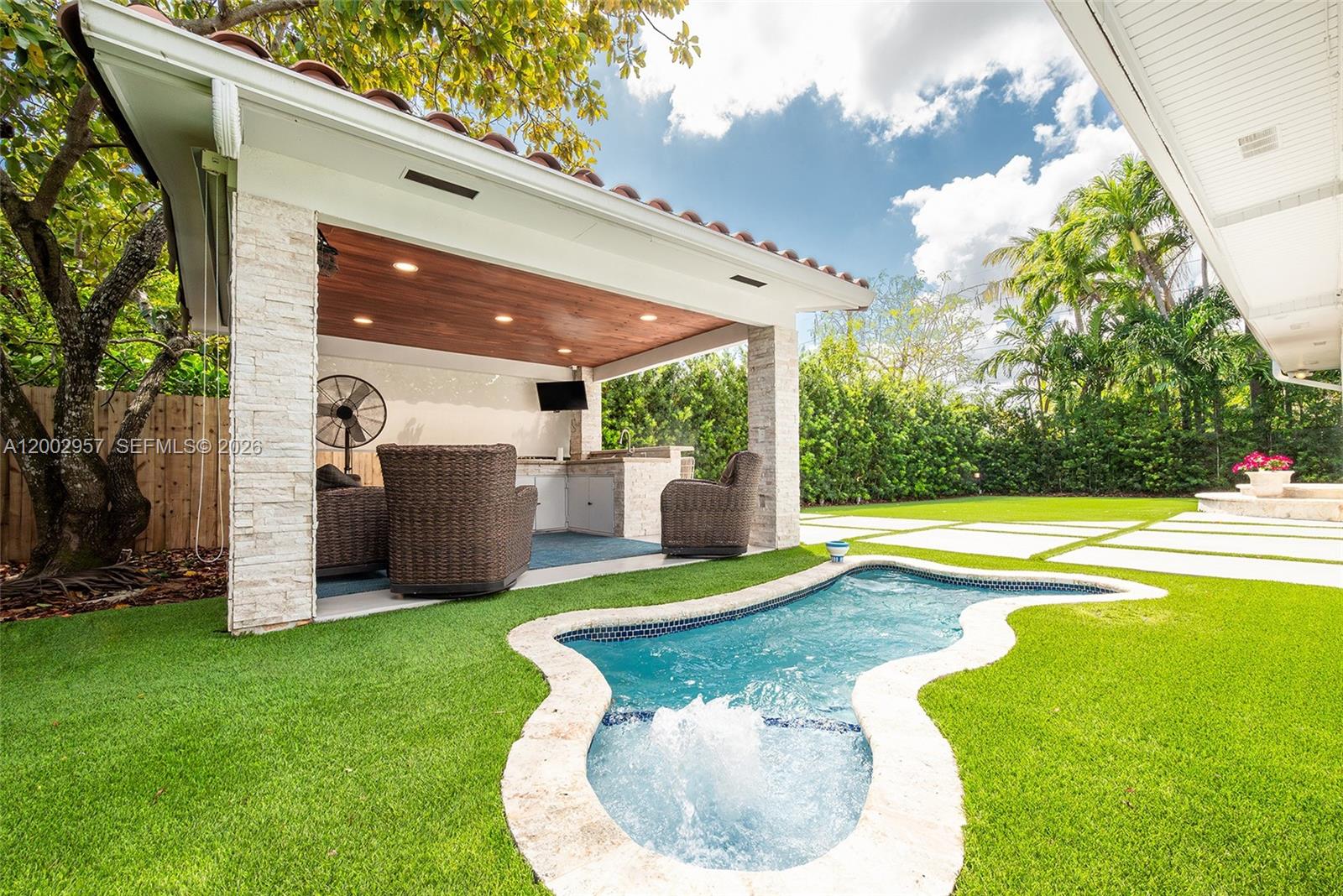 6134 Southwest 28th Street Miami, FL 33155 - Photo 28 of 44