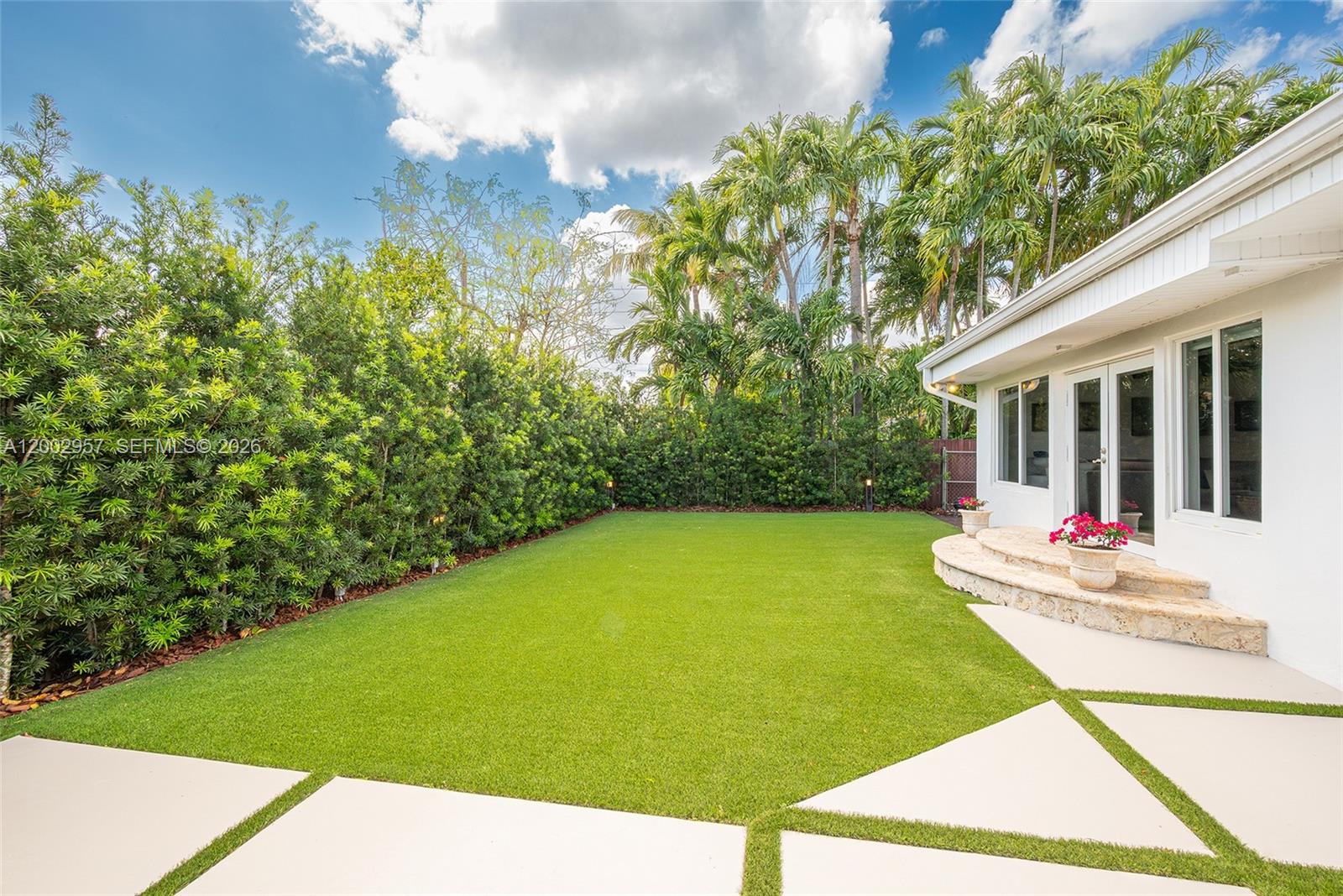 6134 Southwest 28th Street Miami, FL 33155 - Photo 32 of 44