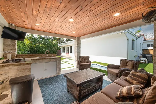 $8,000 | 6134 Southwest 28th Street, Miami, FL 33155