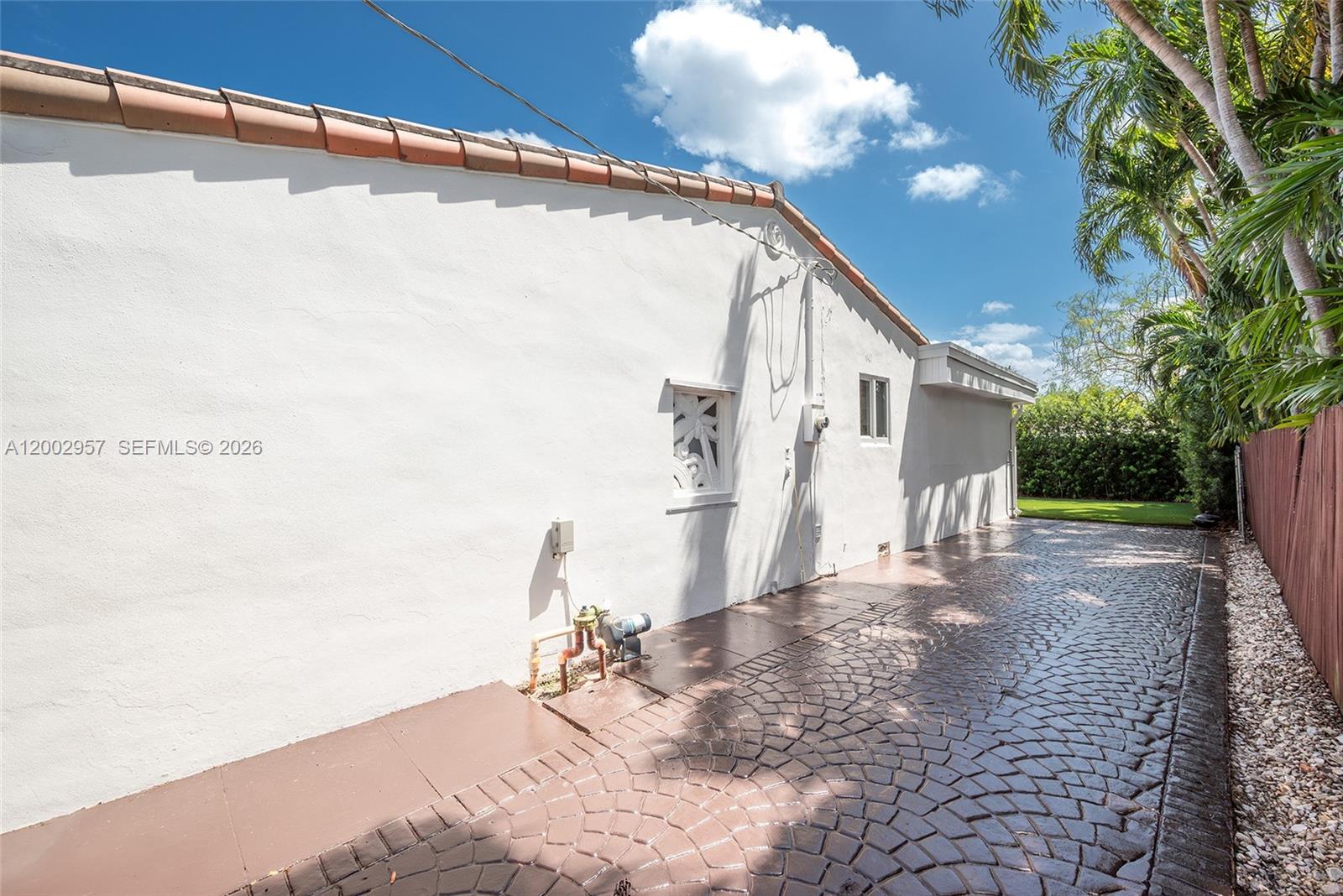 6134 Southwest 28th Street Miami, FL 33155 - Photo 39 of 44