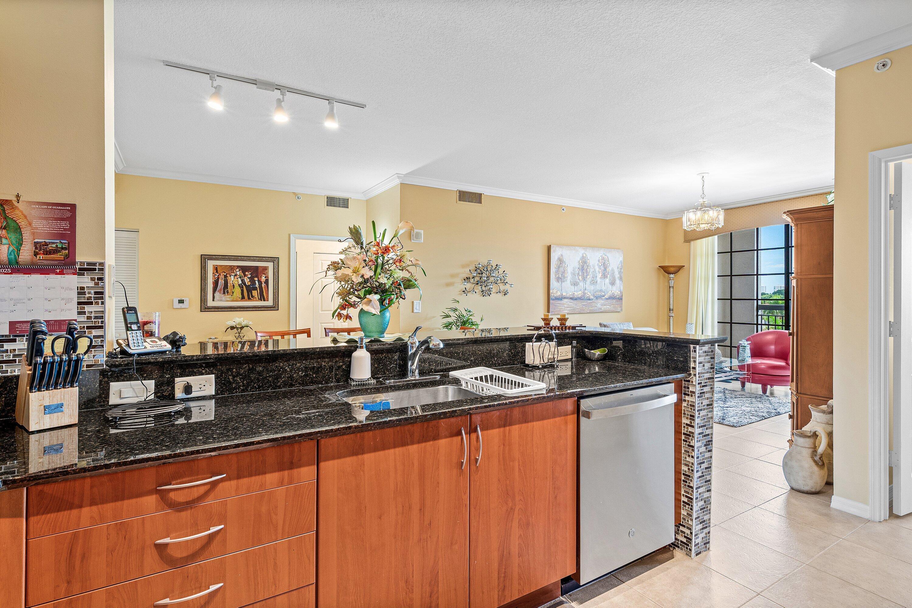 233 South Federal Highway, Unit 519 Boca Raton, FL 33432 - Photo 8 of 42 233 S Federal Hwy, 519, Boca Raton, FL 3