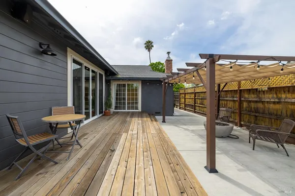 $899,950 | 5288 Daniel Drive, Rohnert Park, CA 94928