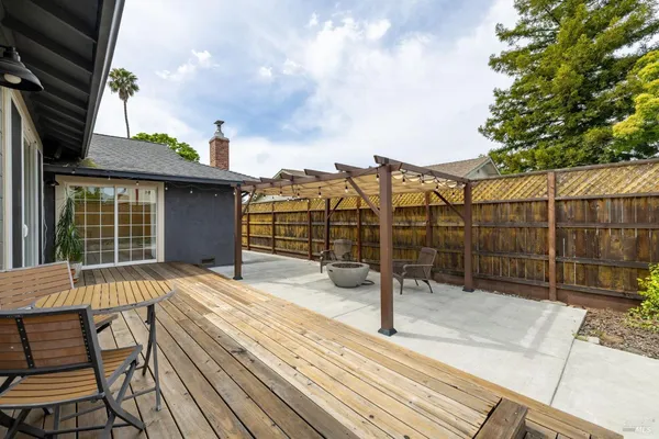 $899,950 | 5288 Daniel Drive, Rohnert Park, CA 94928