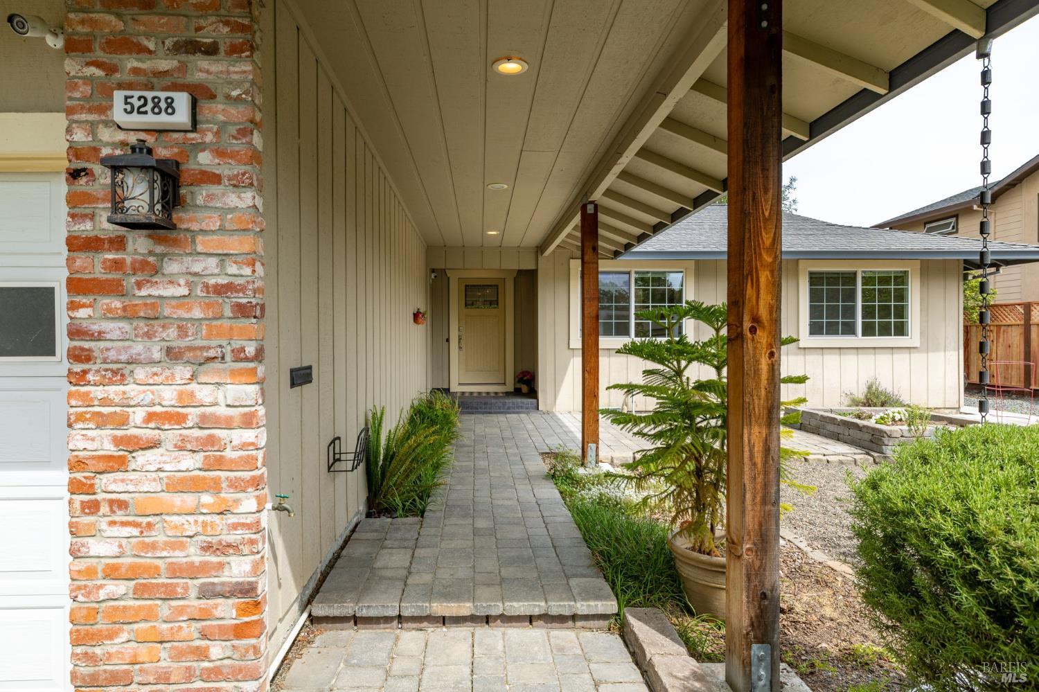 5288 Daniel Drive Rohnert Park, CA 94928 - Photo 4 of 47