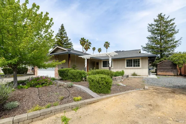 $899,950 | 5288 Daniel Drive, Rohnert Park, CA 94928