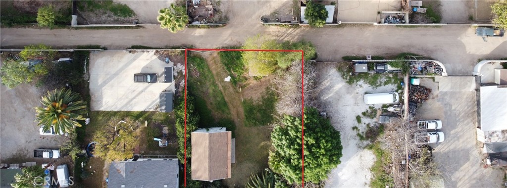 19131 Lanark Street Reseda, CA 91335 - Photo 9 of 14 an aerial view of residential houses with outdoor space