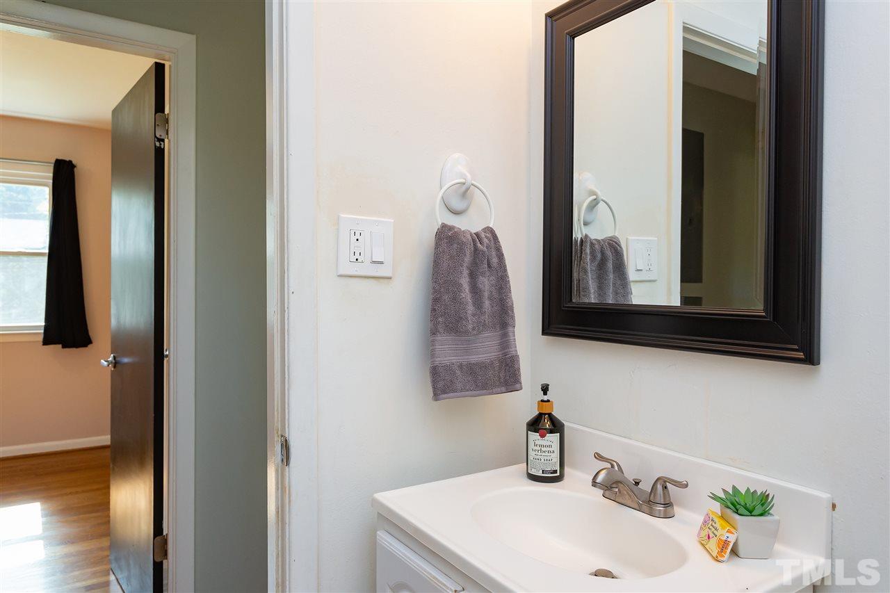 1527 Clermont Road Durham, NC 27713 - Photo 19 of 30 Gallery Image 19