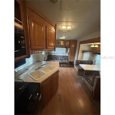 $900 | 3004 East Yukon Street, Unit B, Tampa, FL 33604