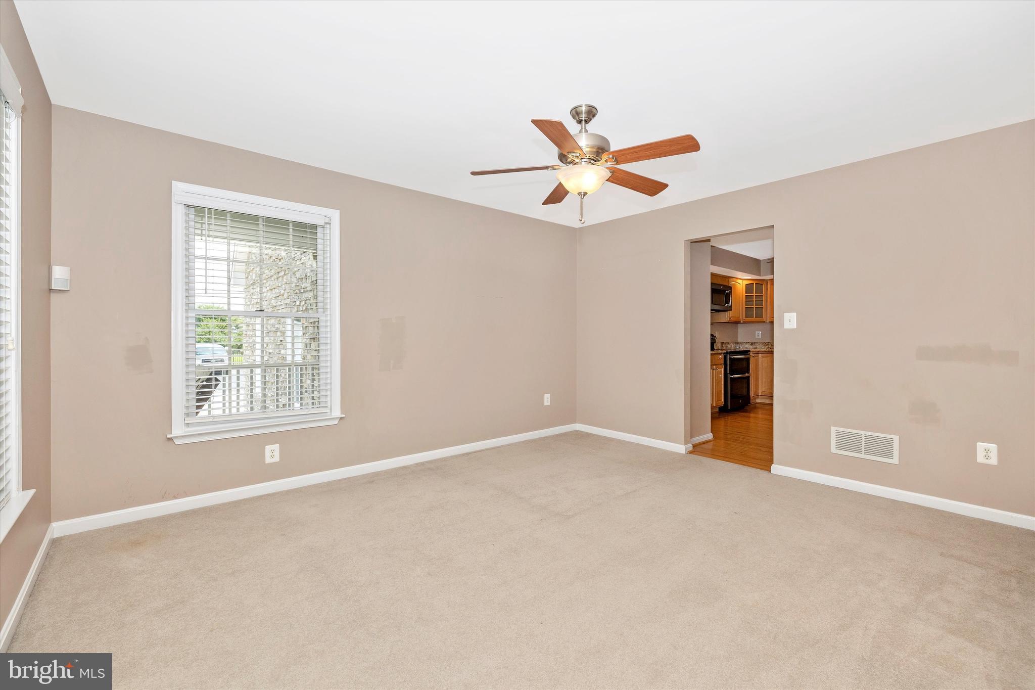 7425 Greenbank Road Middle River, MD 21220 - Photo 6 of 59