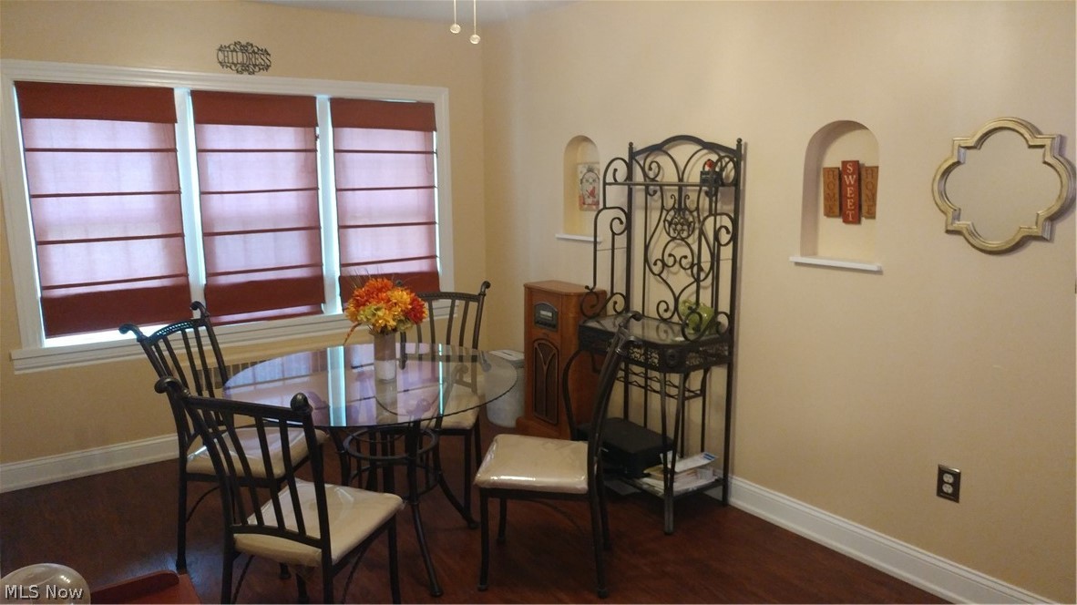 1837 Grafton Road Elyria, OH 44035 - Photo 8 of 30