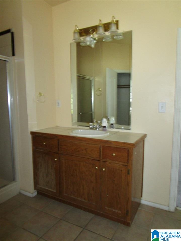 381 Clio Street Bessemer, AL 35023 - Photo 17 of 29