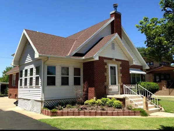 $124,900 | 413 South 6th Street, Kiowa, KS 67070