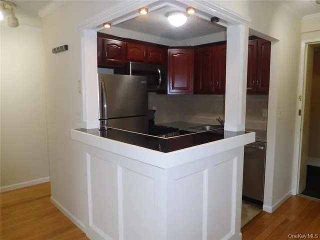 $2,250 | 2 Consulate Drive, Unit 1P, Tuckahoe, NY 10707