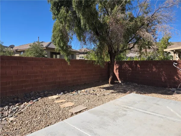 $2,175 | 10447 West Lyric Arbor Drive, Las Vegas, NV 89135