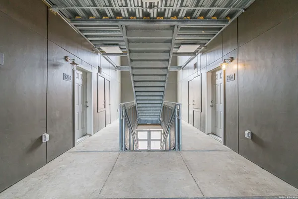 $1,400 | 711 South Frio Street, Unit 1301, San Antonio, TX 78207