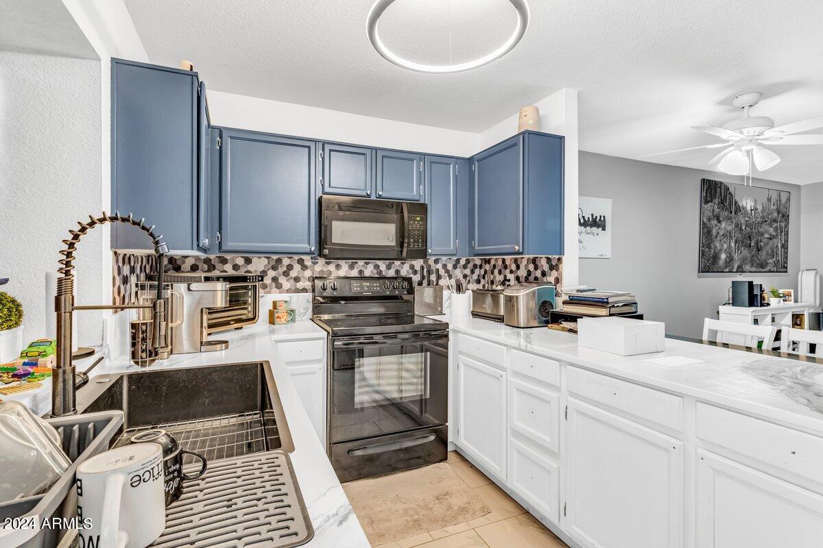 8111 West Wacker Road, Unit 113 Peoria, AZ 85381 - Photo 12 of 16 DSC05036