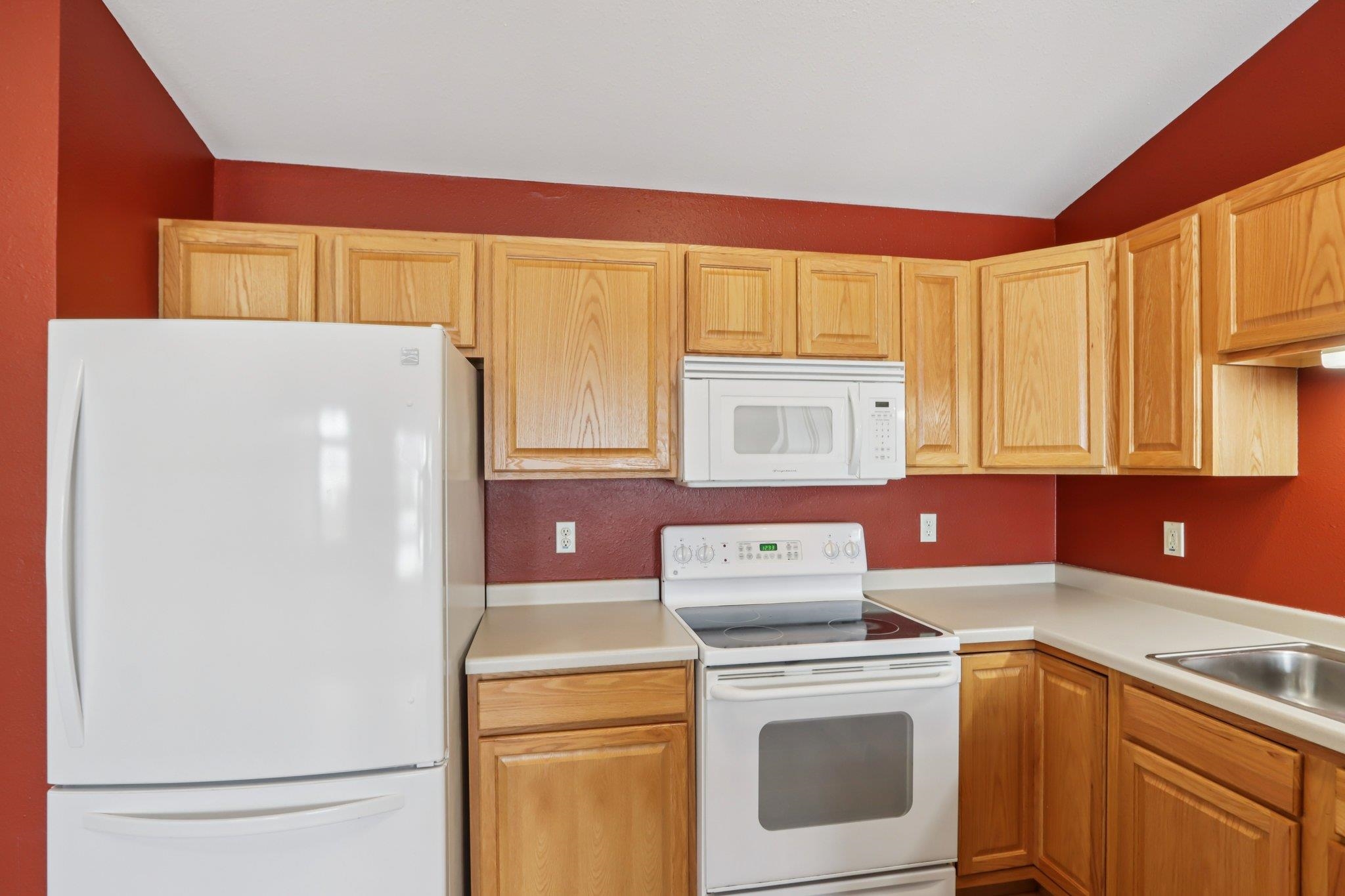 1608 Commonwealth Drive Fort Atkinson, WI 53538 - Photo 13 of 36