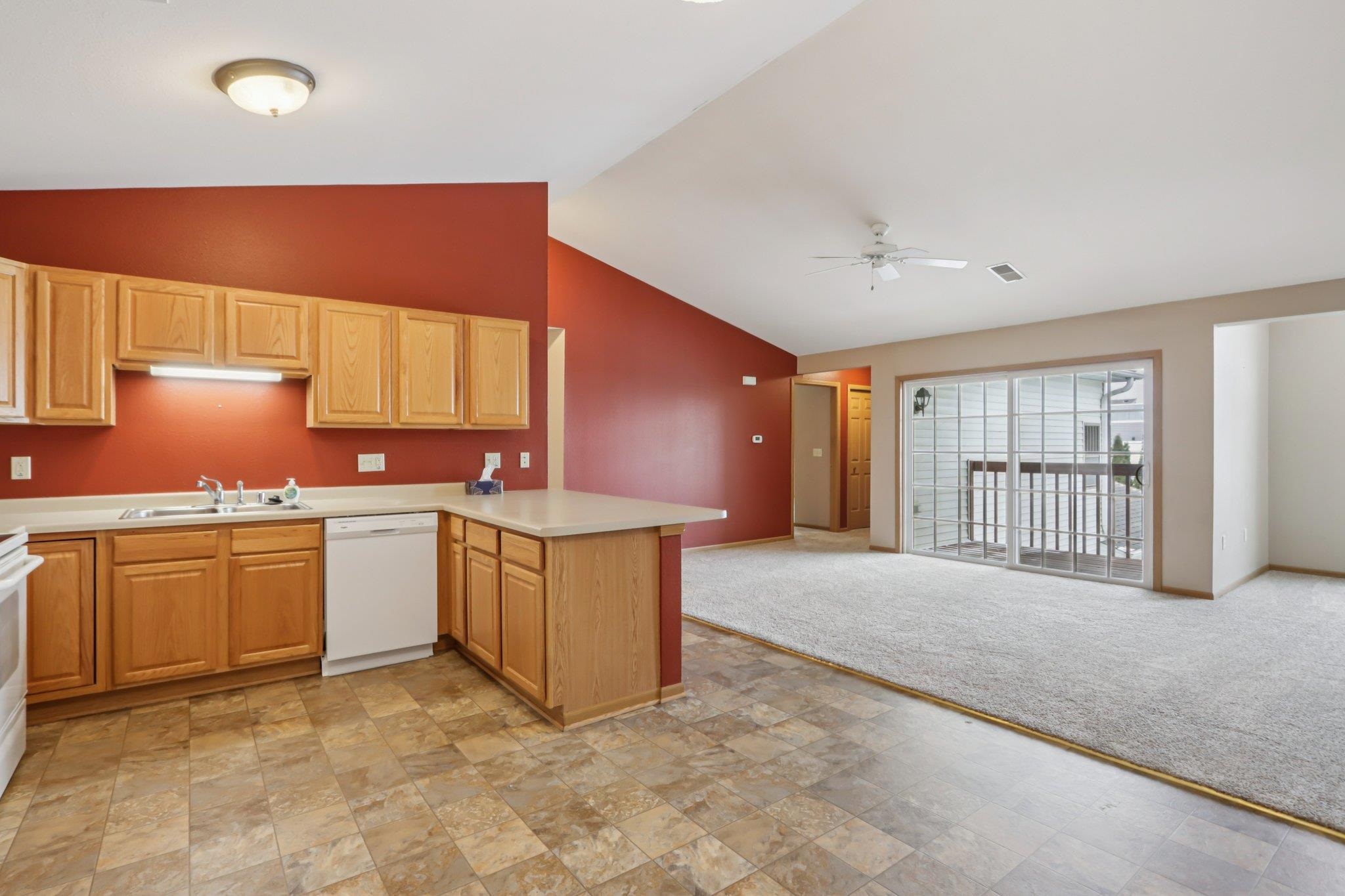 1608 Commonwealth Drive Fort Atkinson, WI 53538 - Photo 7 of 36