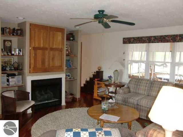 8146 Cedar Run Road Traverse City, MI 49684 - Photo 11 of 33 1786328-10.JPG