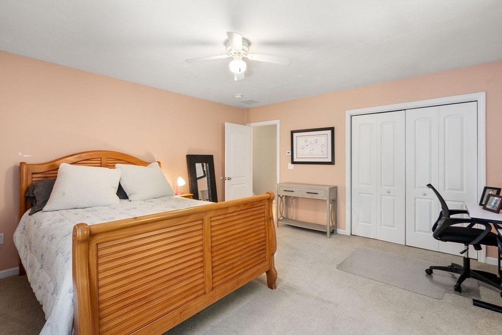 118 Paradise Lane Rochester, MA 02770 - Photo 20 of 38