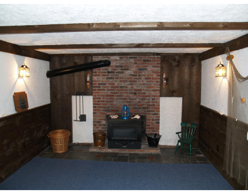39 Horseshoe Road Chelmsford, MA 01824 - Photo 6 of 20 Gallery Image 6