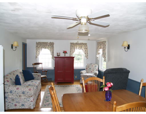 39 Horseshoe Road Chelmsford, MA 01824 - Photo 8 of 20 Gallery Image 8