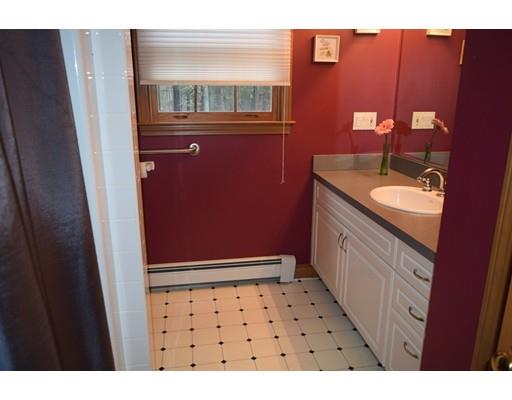 89 Dr Braley Road Freetown, MA 02717 - Photo 11 of 16 Gallery Image 11