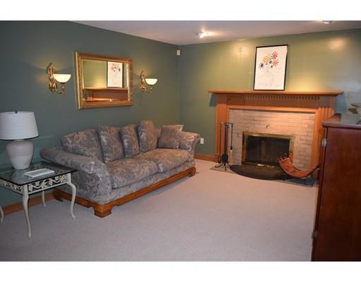 89 Dr Braley Road Freetown, MA 02717 - Photo 6 of 16 Gallery Image 6