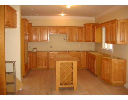 75 Rolling Lane Needham, MA 02492 - Photo 8 of 18 Gallery Image 8
