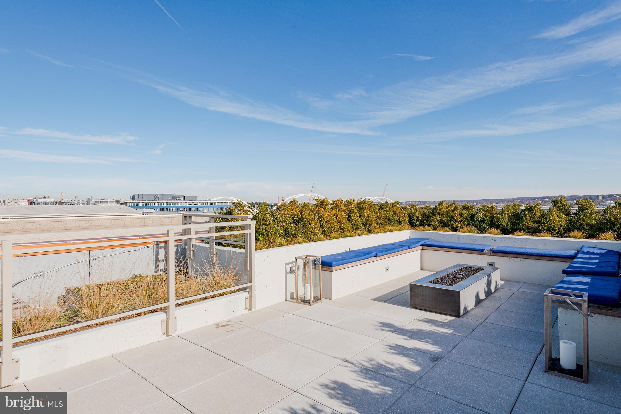 88 V Street Southwest, Unit 804 Washington, DC 20024 - Photo 37 of 51