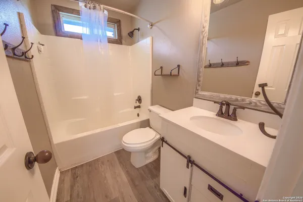 $2,000 | 503 Willow Grove Drive, San Antonio, TX 78245