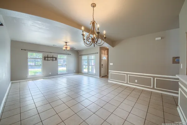 $2,000 | 503 Willow Grove Drive, San Antonio, TX 78245