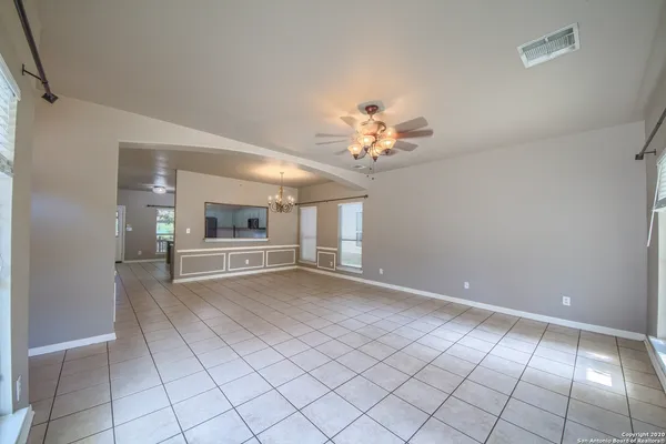 $2,000 | 503 Willow Grove Drive, San Antonio, TX 78245