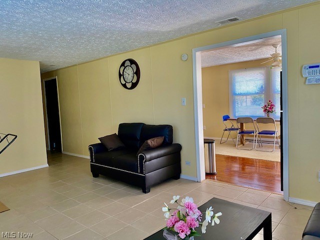 1612 Dewberry Road Columbus, OH 43207 - Photo 2 of 12 Gallery Image 2