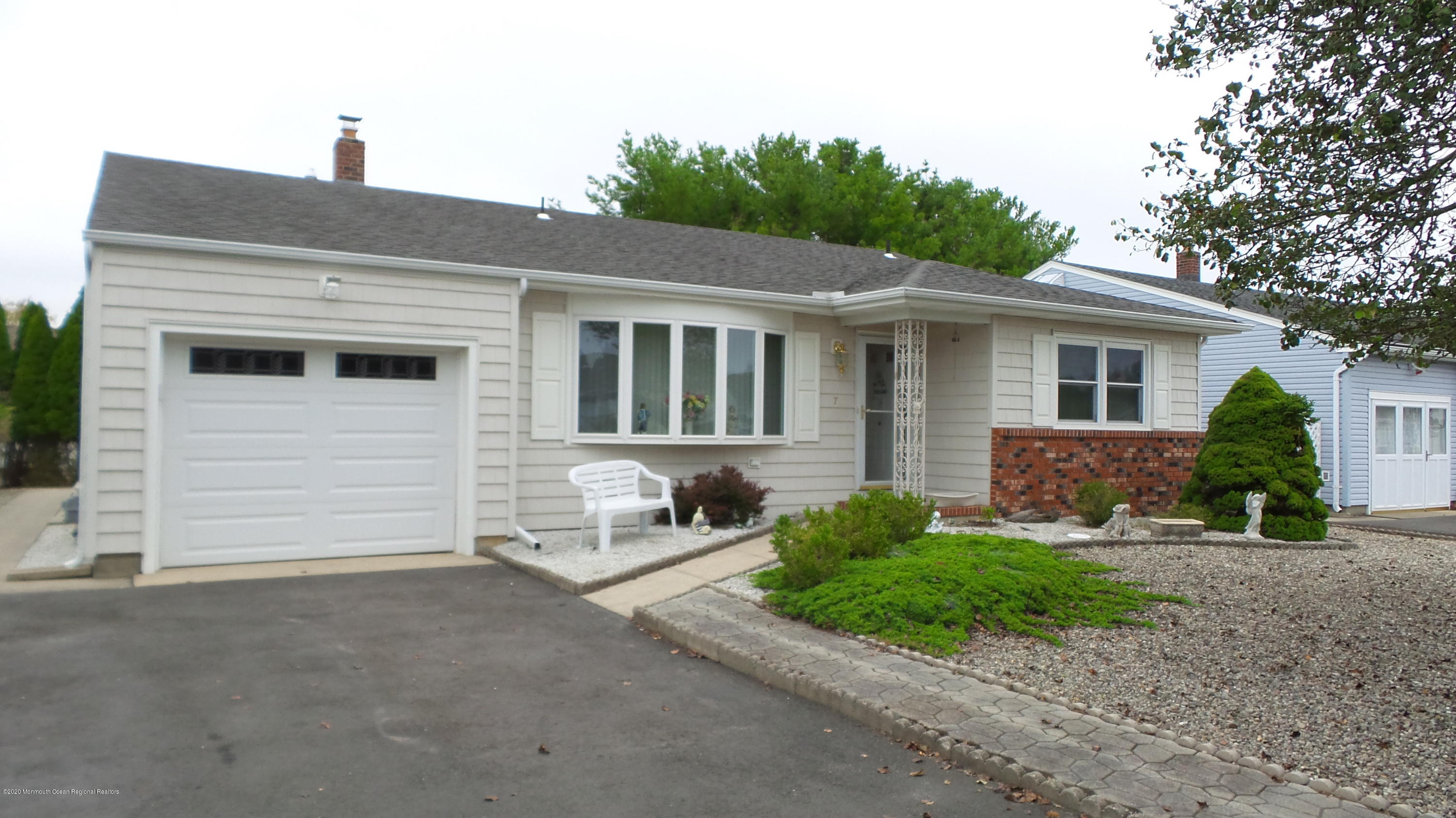 7 Jericho Road Toms River, NJ 08757 - Photo 2 of 25 20200909_130641