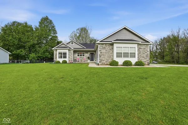 $389,900 | 275 Patriots Landing Drive, Coatesville, IN 46121