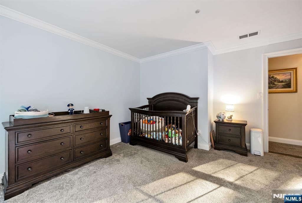 1034 Castle Road Mahwah, NJ 07430 - Photo 15 of 21 a living room with furniture
