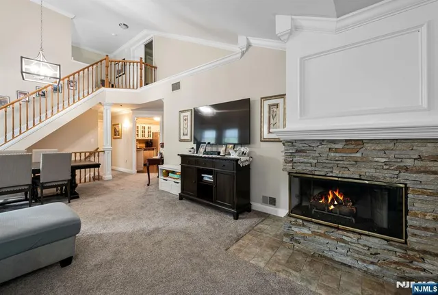 $575,000 | 1034 Castle Road, Mahwah, NJ 07430