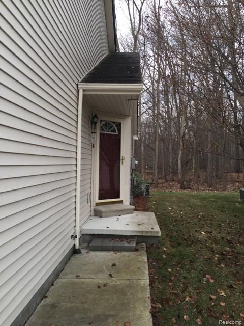 9626 Nook Road, Unit 3 Algonac, MI 48001 - Photo 3 of 26