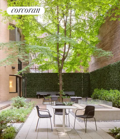 $1,540,000 | 234 East 46th Street, Unit PH2103 | Midtown East